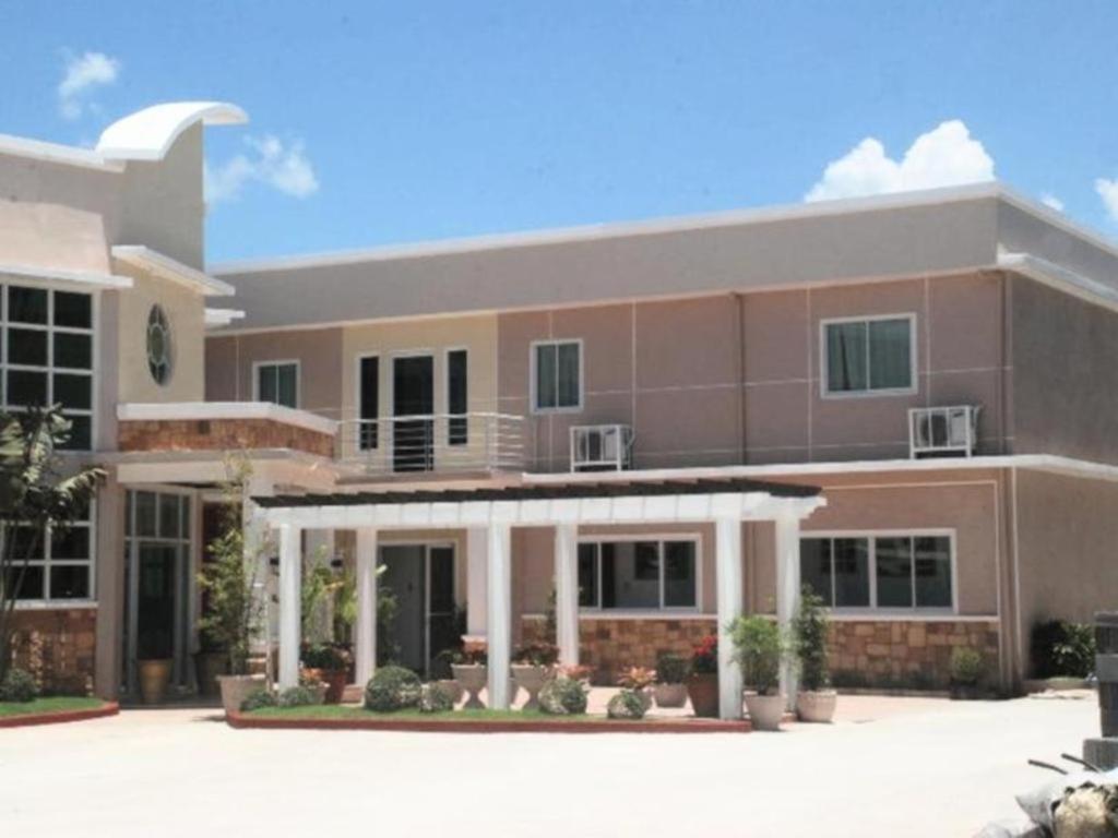 Regal Plaza Hotel Nabua Esterno foto