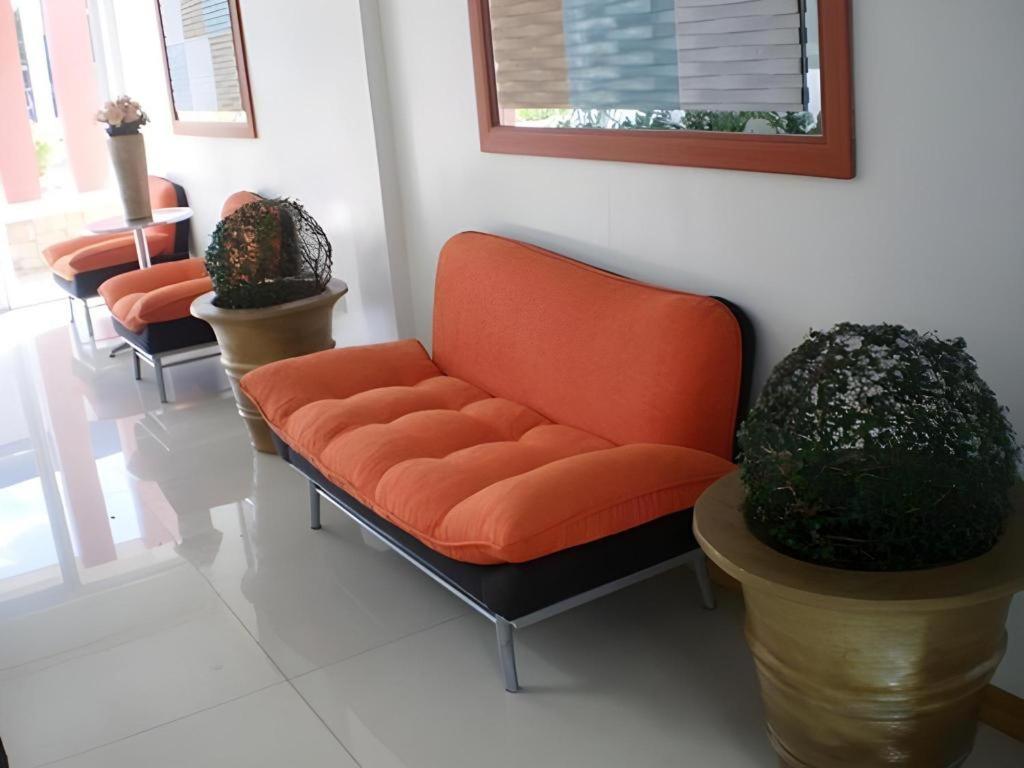 Regal Plaza Hotel Nabua Esterno foto