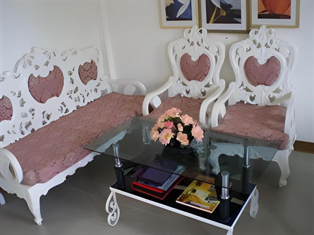 Regal Plaza Hotel Nabua Esterno foto
